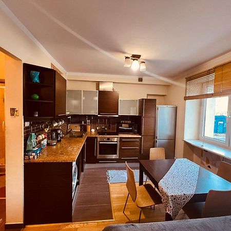 Апартаменты Entire Studio Flat Варшава Экстерьер фото