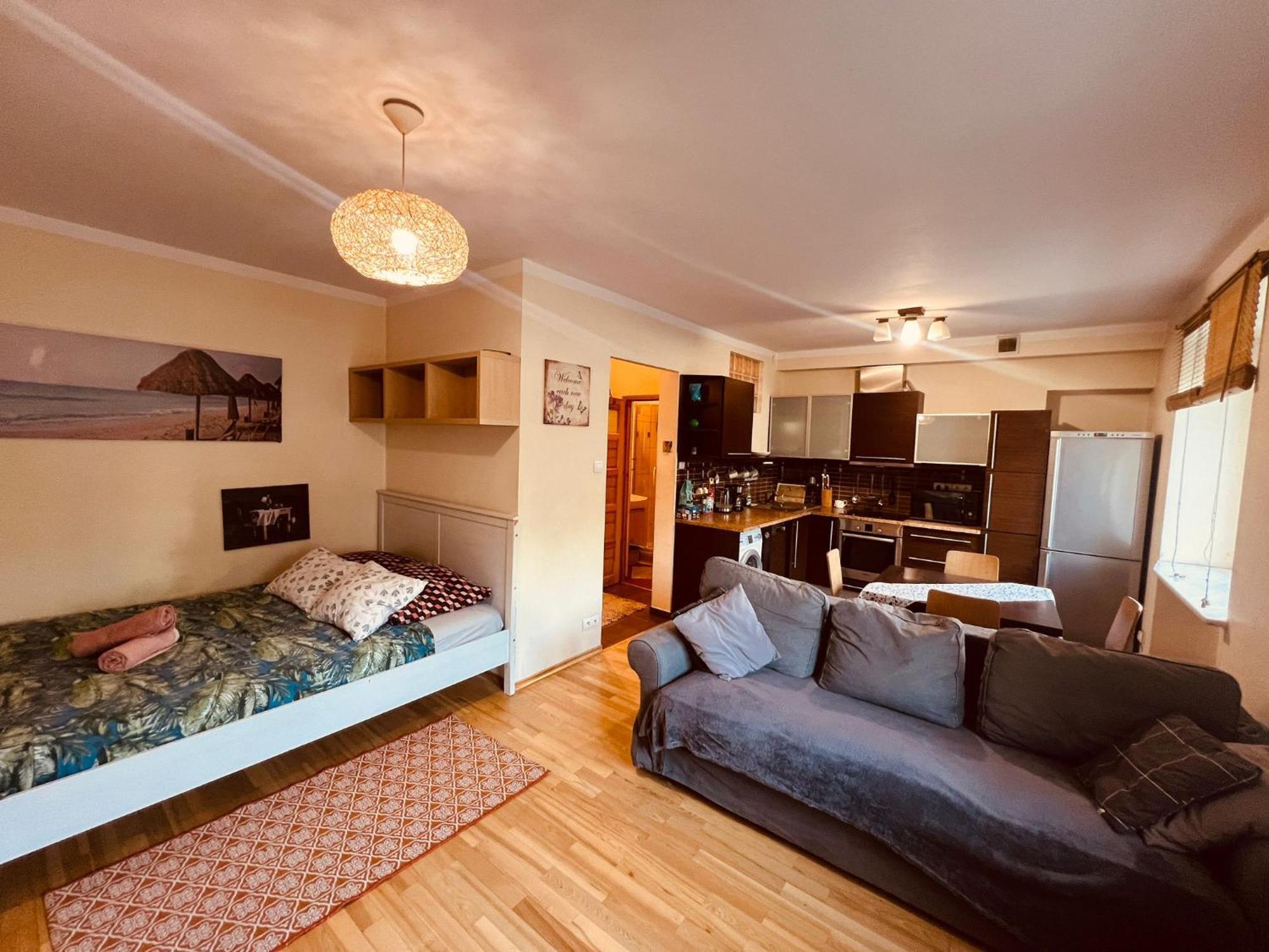 Апартаменты Entire Studio Flat Варшава Экстерьер фото